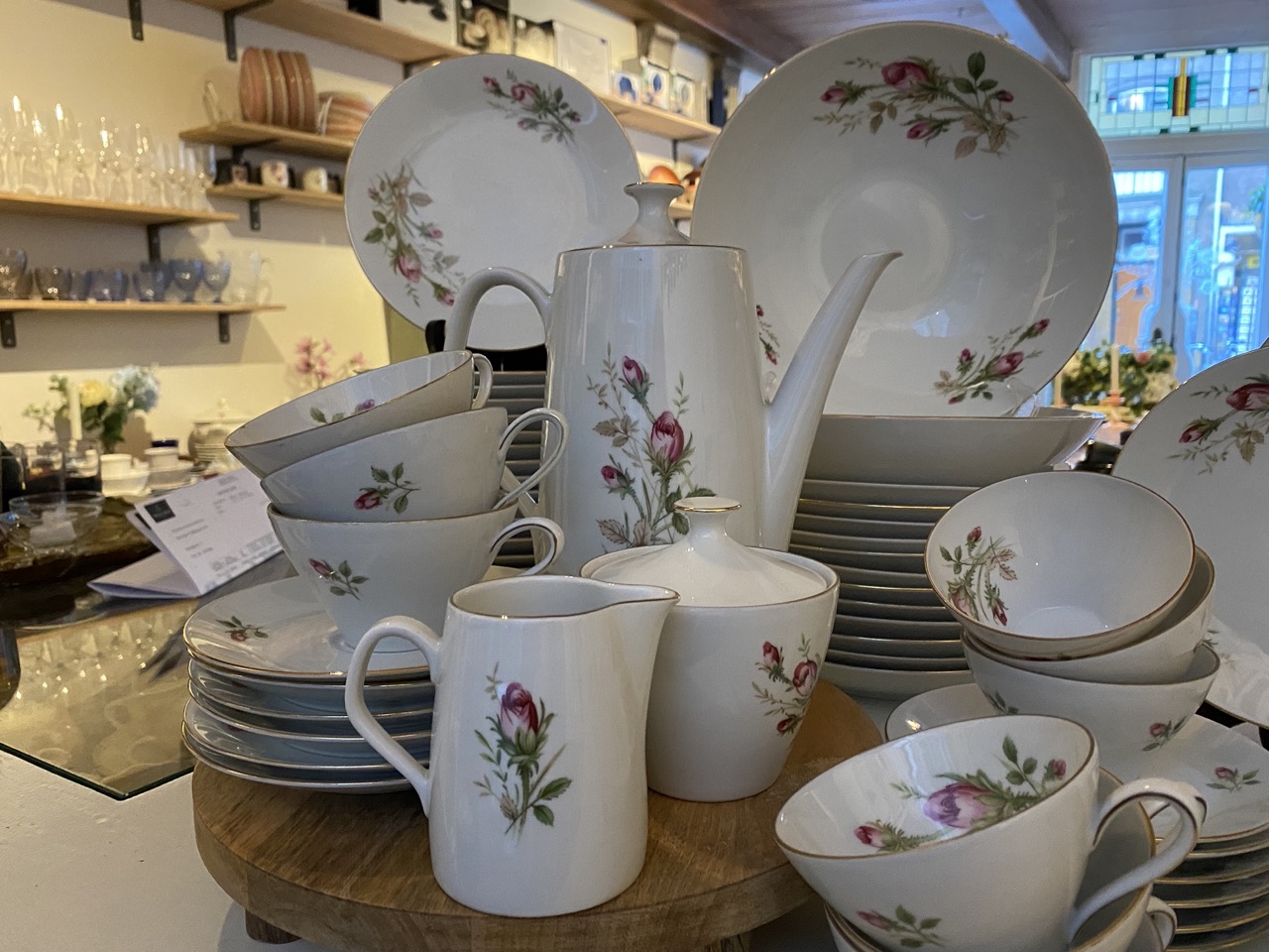 Aanbetaling Nancy Bavaria Gold serviesset 12 personen ( bij ophalen €200 nog voldoen) - Afbeelding 9