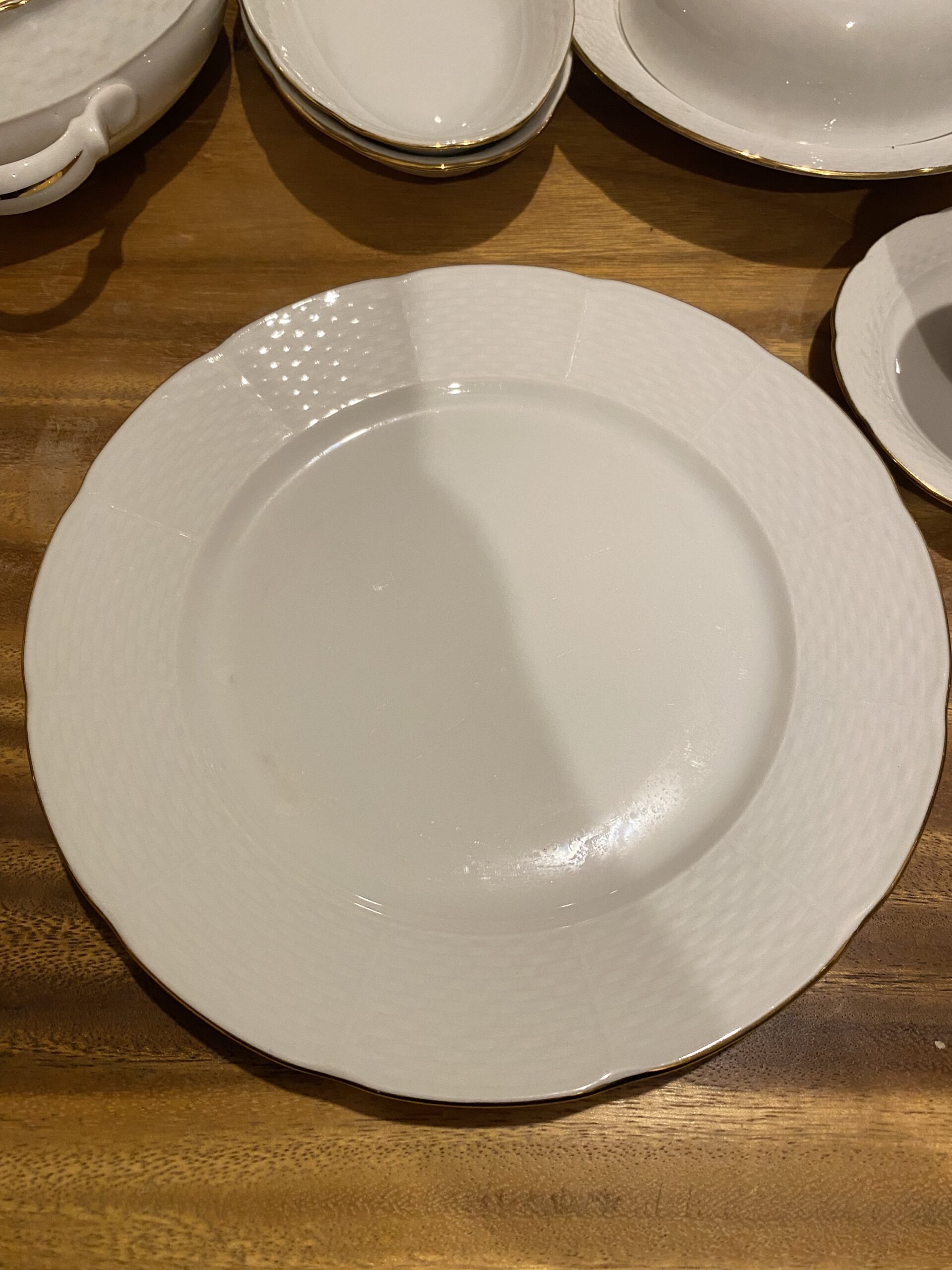 Een prachtig servies van sterk porselein van het merk Thun - Afbeelding 11