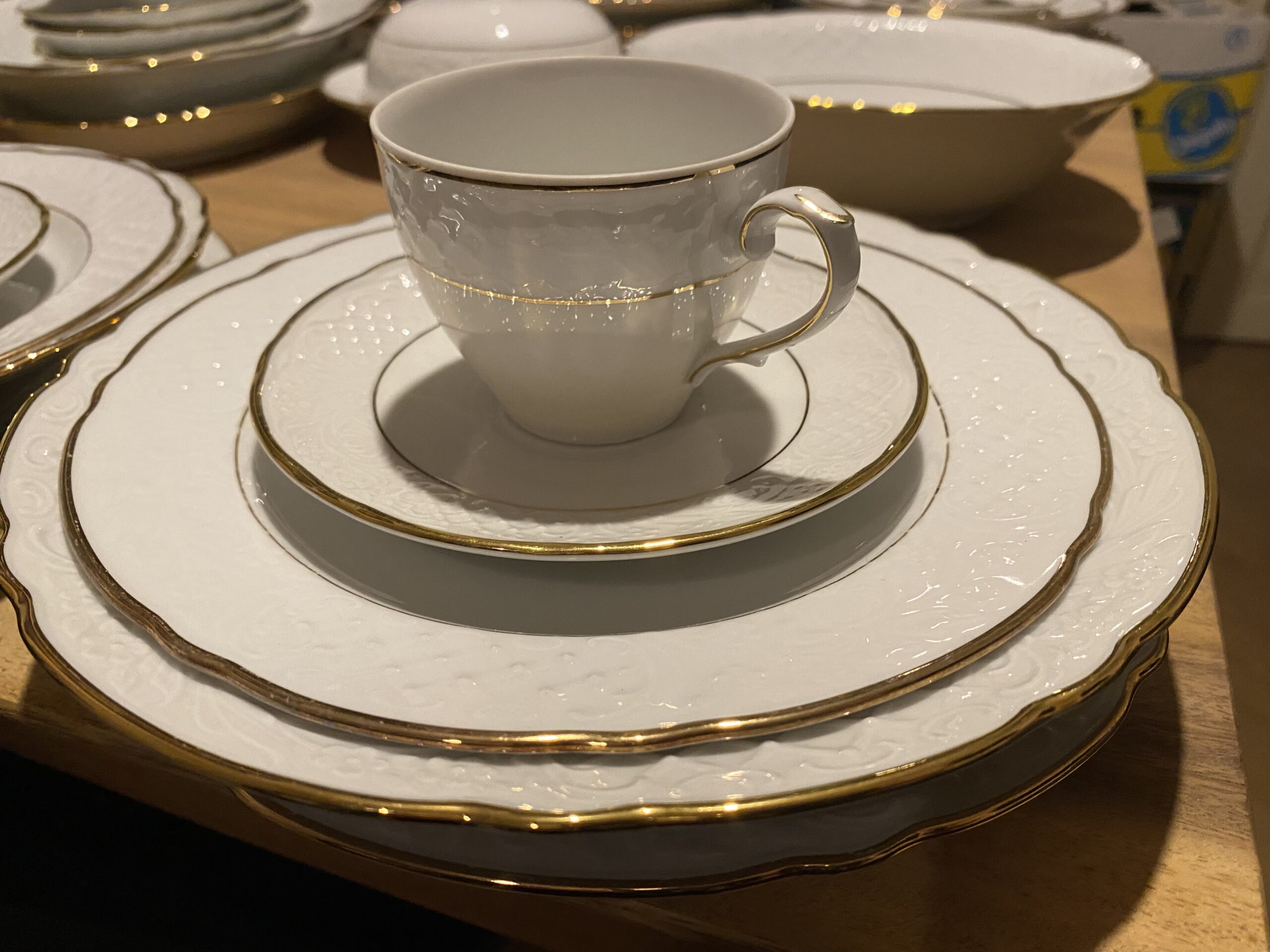 Wit servies met goud randje van Arzberg Schumann voor Tara - Afbeelding 3