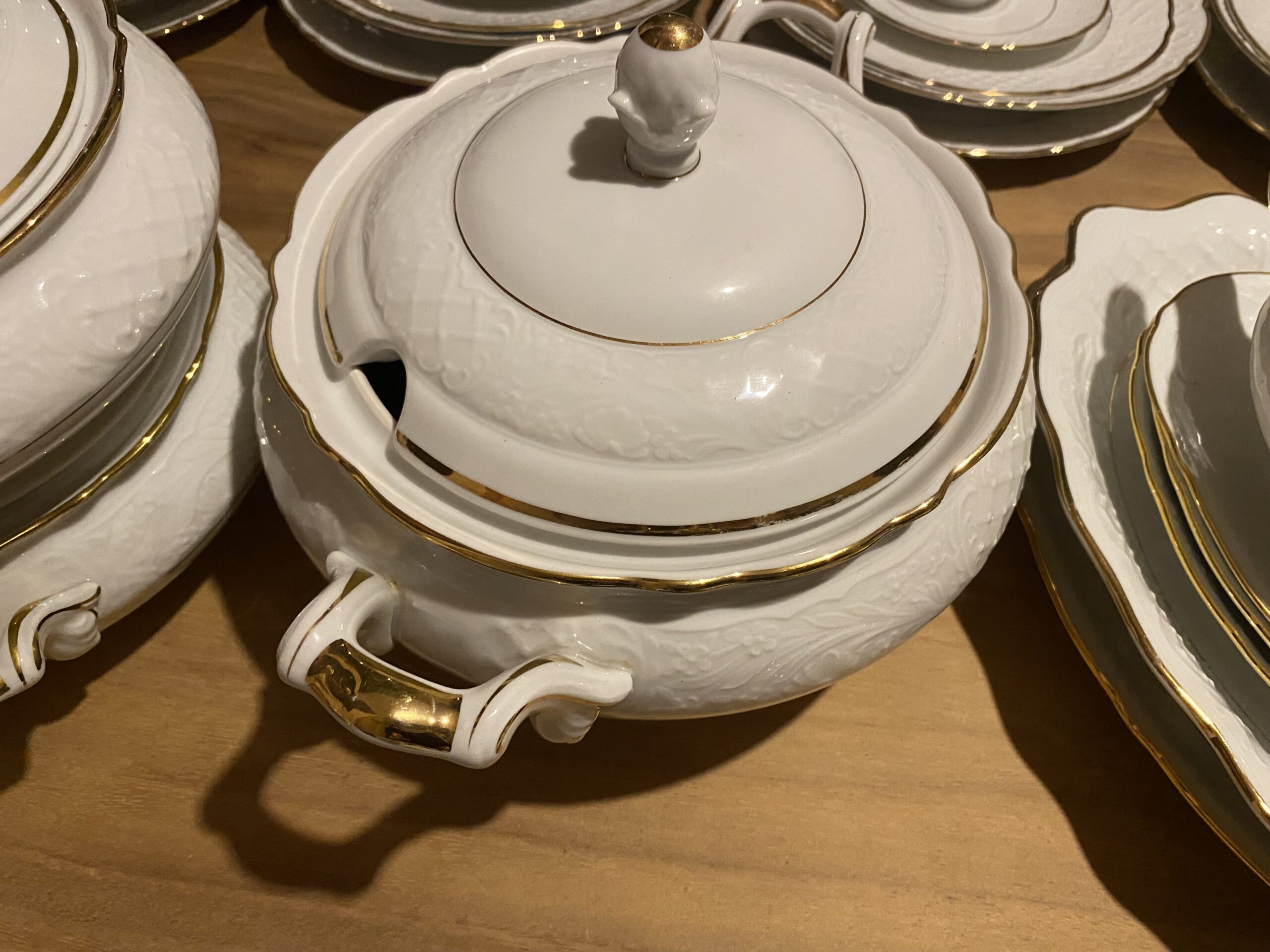 Wit servies met goud randje van Arzberg Schumann voor Tara - Afbeelding 15