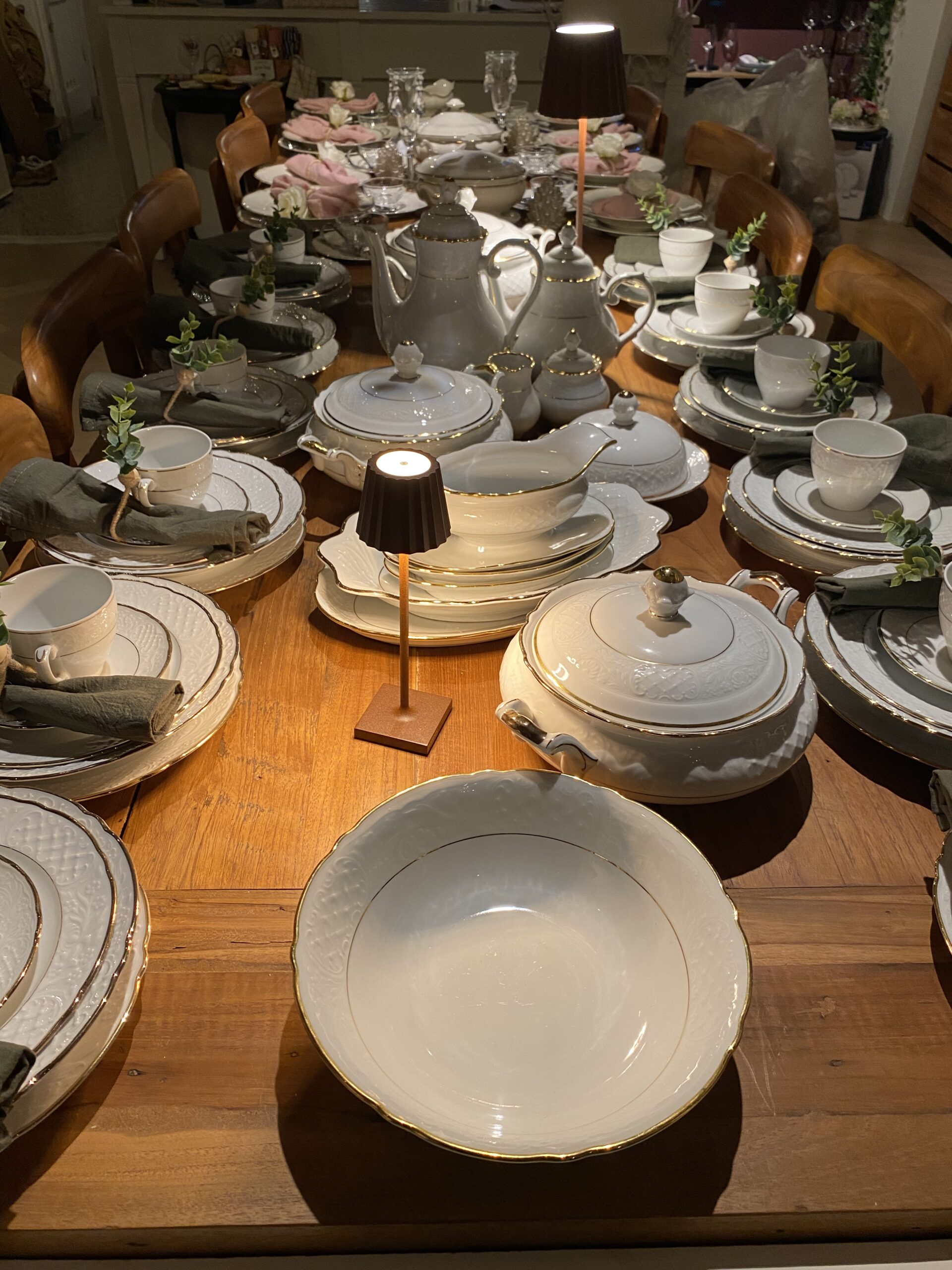 Wit servies met goud randje van Arzberg Schumann voor Tara - Afbeelding 22