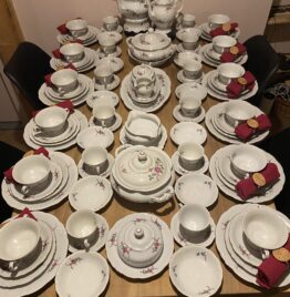 Serviesset Wawel 12 personen ( exclusief)