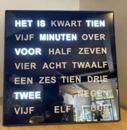 Woordklok 28/28 Zwart