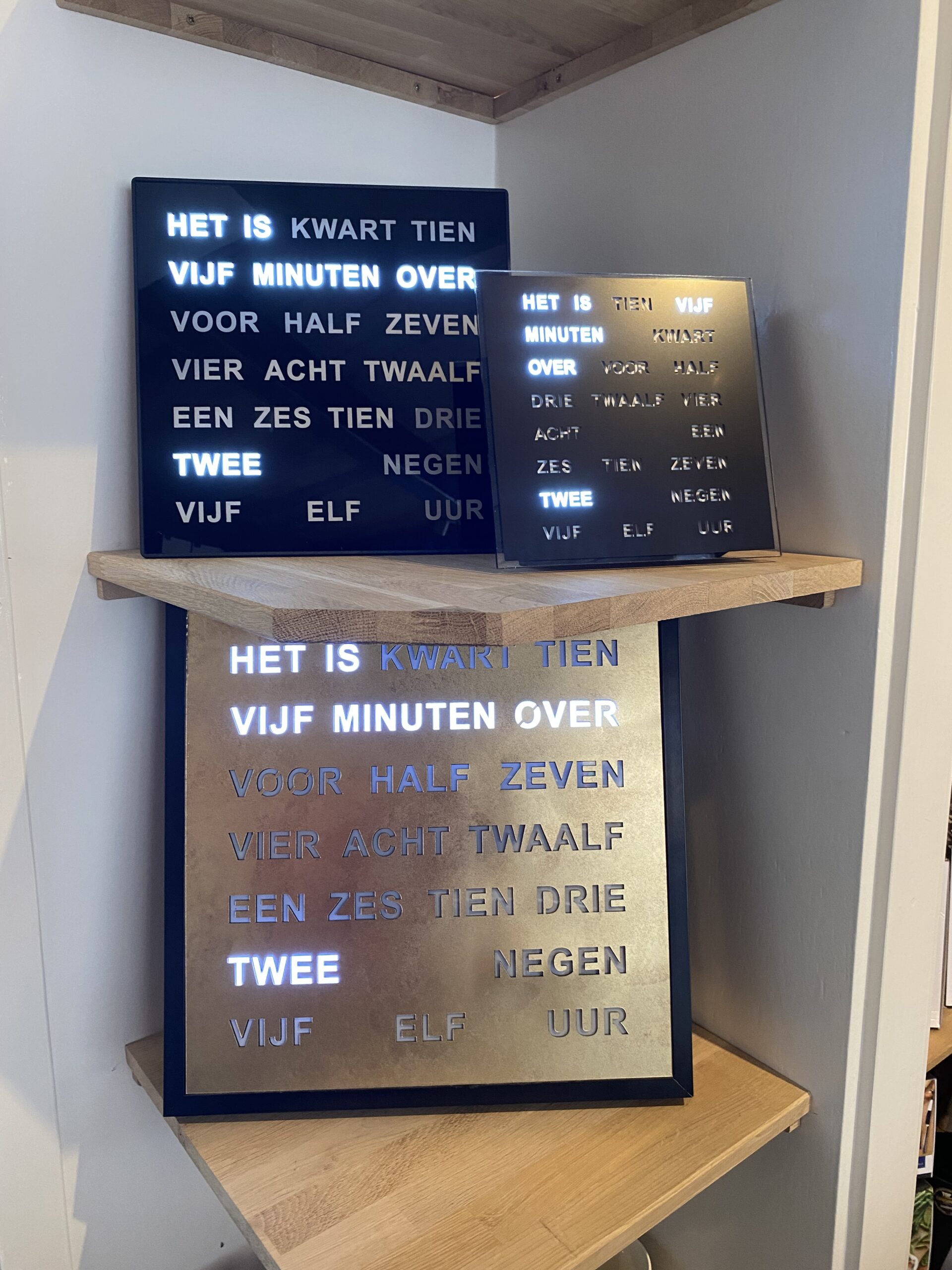 Woordklok maat 20/20 ZWART - Afbeelding 3